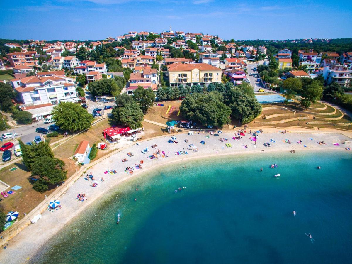 Holiday Apartment 50M From The Beach Pjescana Uvala Eksteriør bilde