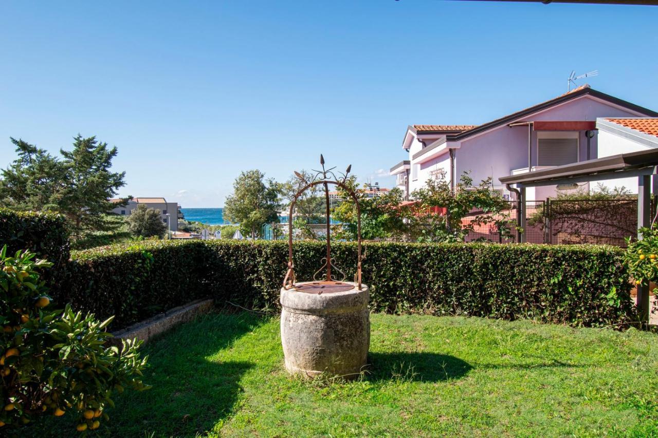Holiday Apartment 50M From The Beach Pjescana Uvala Eksteriør bilde