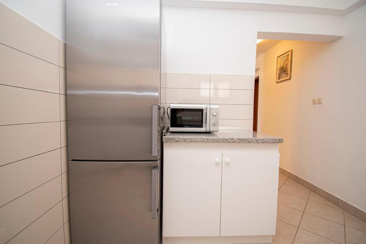 Holiday Apartment 50M From The Beach Pjescana Uvala Eksteriør bilde
