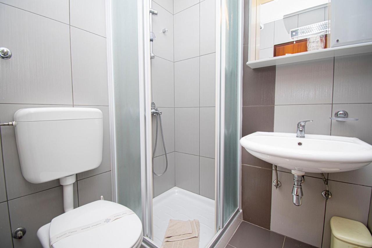 Holiday Apartment 50M From The Beach Pjescana Uvala Eksteriør bilde