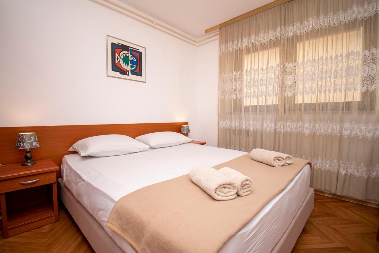 Holiday Apartment 50M From The Beach Pjescana Uvala Eksteriør bilde